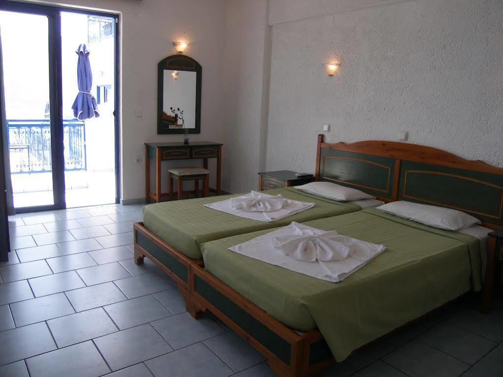 Marina Studios Tílos 外观 照片